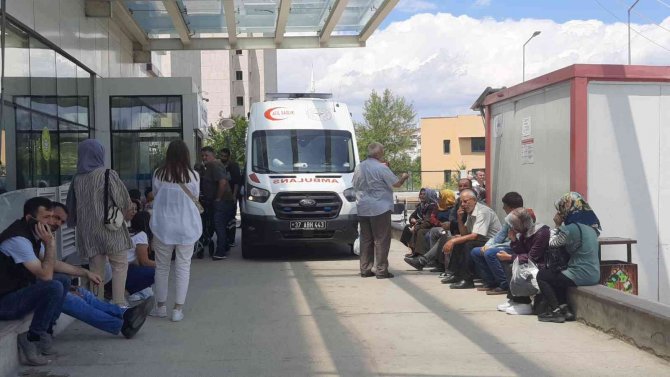 Apartmanın 6’ncı katından düşen öğretmen hayatını kaybetti