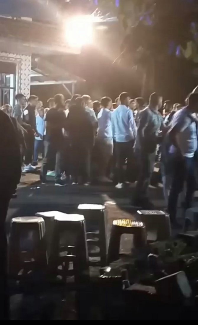 Asker eğlentisinde oyun oynarken ‘ayağıma bastın’ kavgası