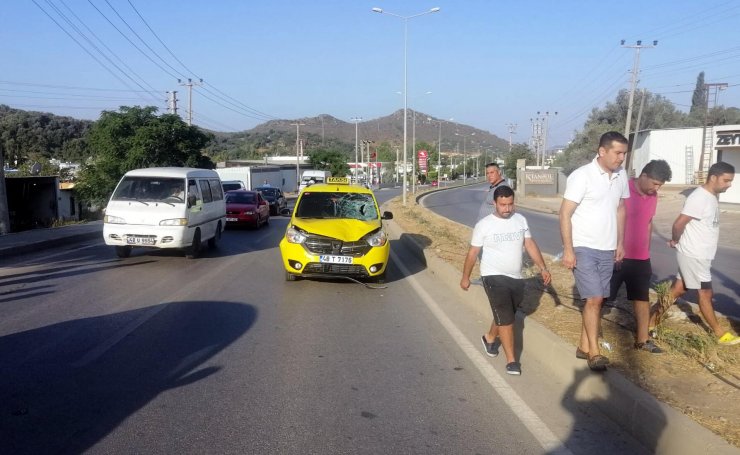 Bayram namazından dönerken taksinin çarptığı Arda, yaşama tutunamadı