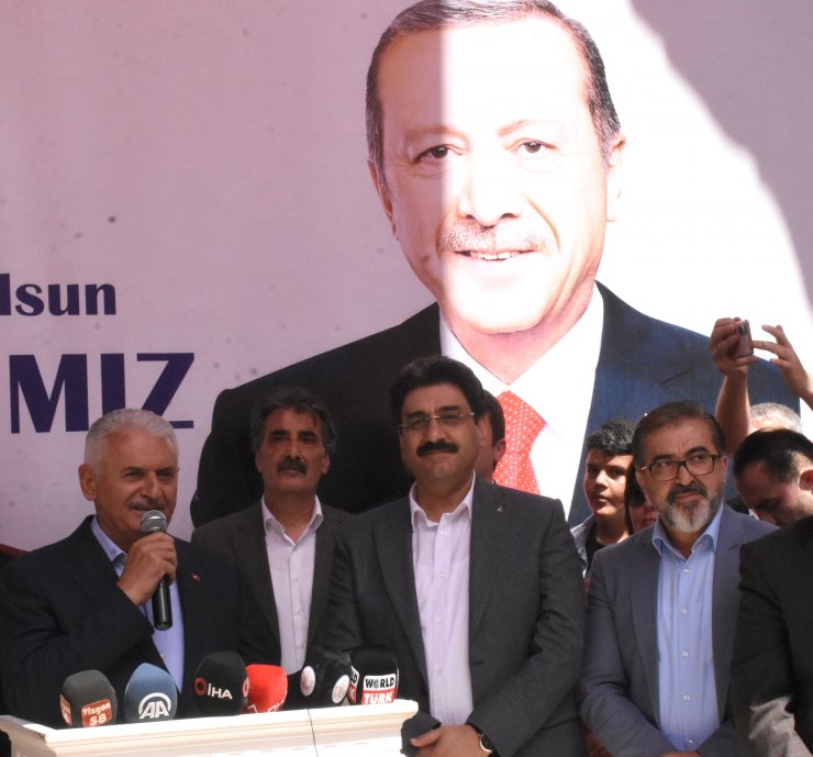 Binali Yıldırım: Cumhurbaşkanımızı rekor oyla tekrar başımıza getireceğiz