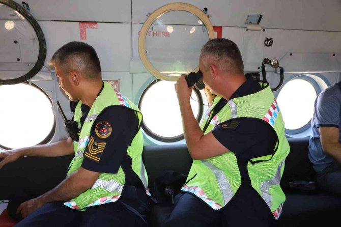 Helikopterle havadan trafik denetimi yapıldı