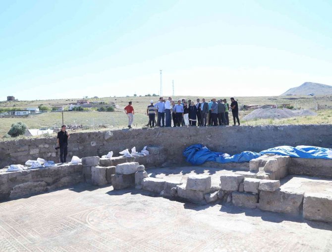 İç Anadolu’nun en büyük mozaik yapısı turizme kazandırılarak