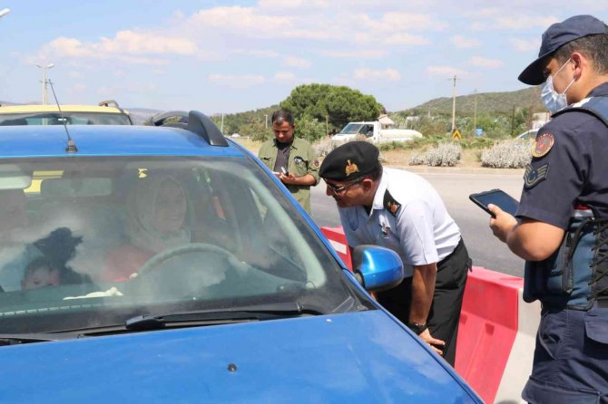 Jandarma ekipleri bayramda trafik denetimlerini arttırdı