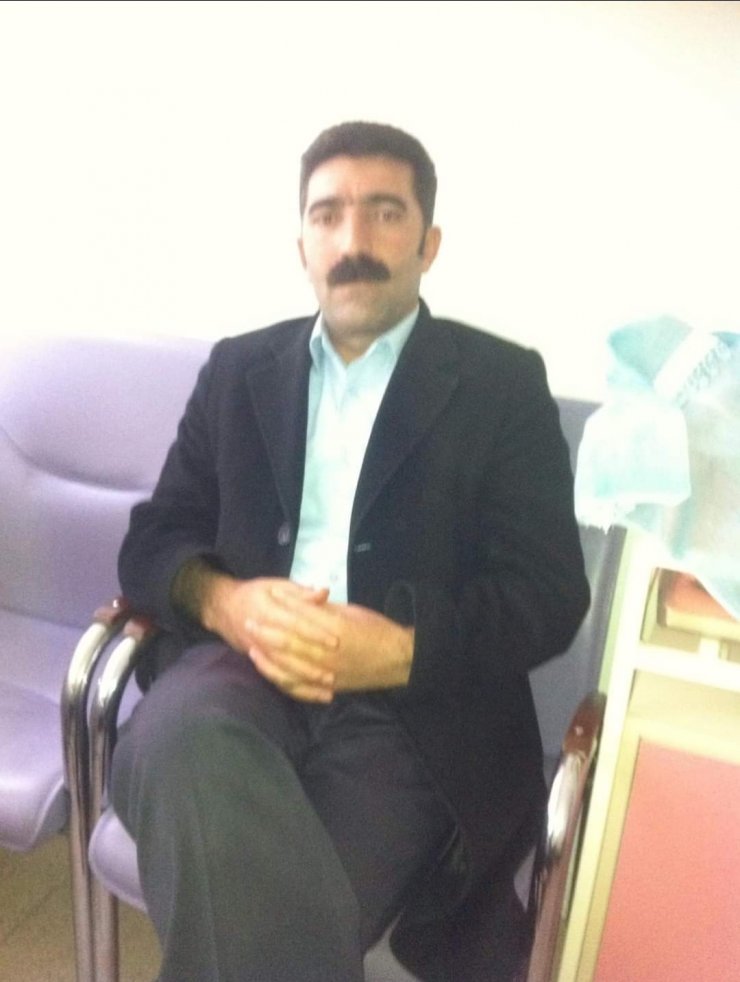 Kalp krizi geçiren 'halay başı' kaldırıldığı hastanede öldü