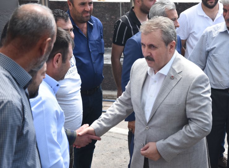 BBP'li Destici'den 6'lı masa yorumu: 6'sının da kafasında ayrı cevap var