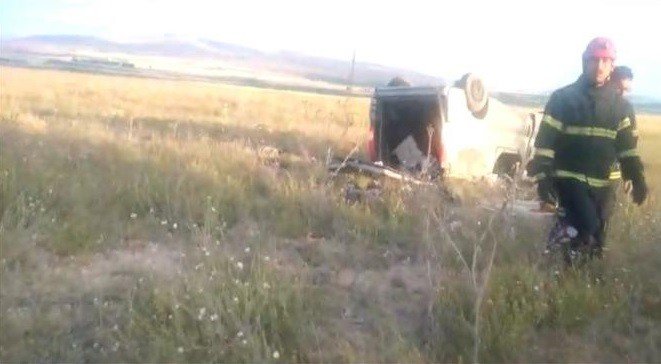 Nevşehir’de takla atan araç tarlaya uçtu: 1 ölü, 4 yaralı