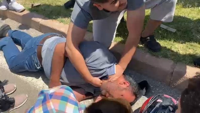 Otomobil ile motosiklet çarpıştı: 1 ağır yaralı