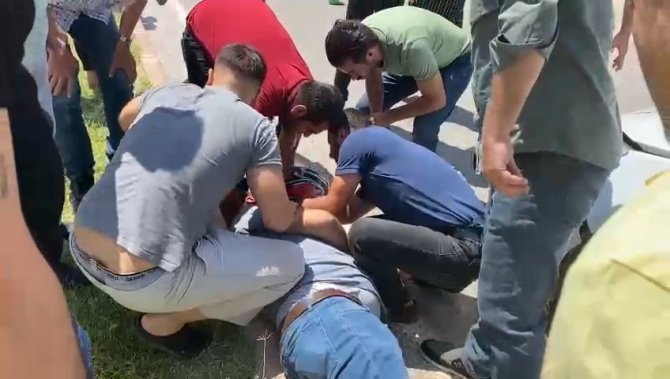 Otomobil ile motosiklet çarpıştı: 1 ağır yaralı