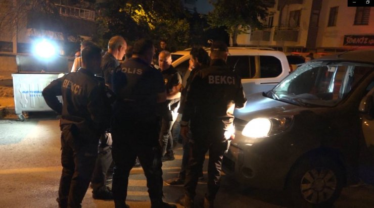 Polis otosuna ateş etti, ayağından vurularak etkisiz hale getirildi