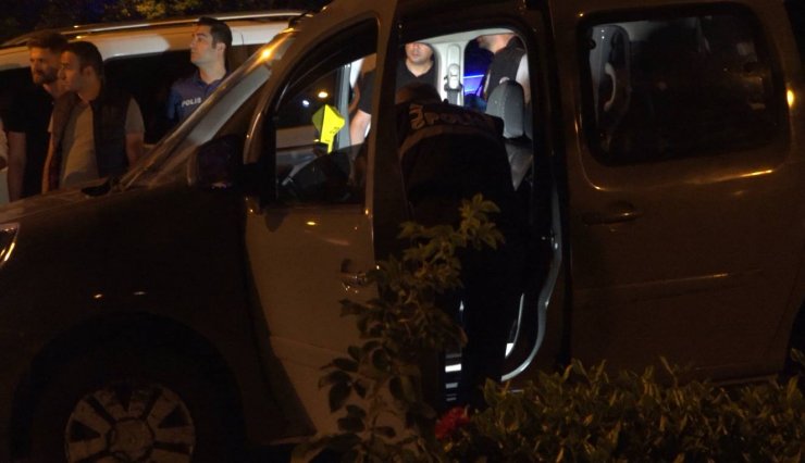 Polis otosuna ateş etti, ayağından vurularak etkisiz hale getirildi