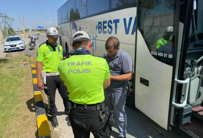 Polisin havadan ve karadan denetimleri devam ediyor