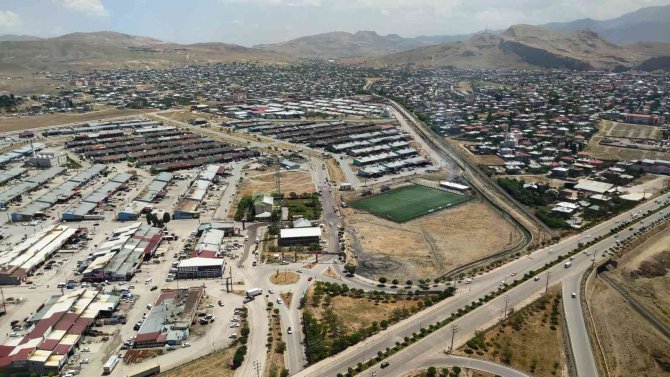 Polisin havadan ve karadan denetimleri devam ediyor