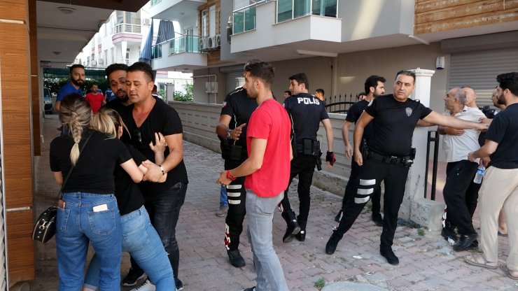 Polisin zor anlar yaşattı... 5 yeğeni ve engelli kız kardeşini rehin aldı