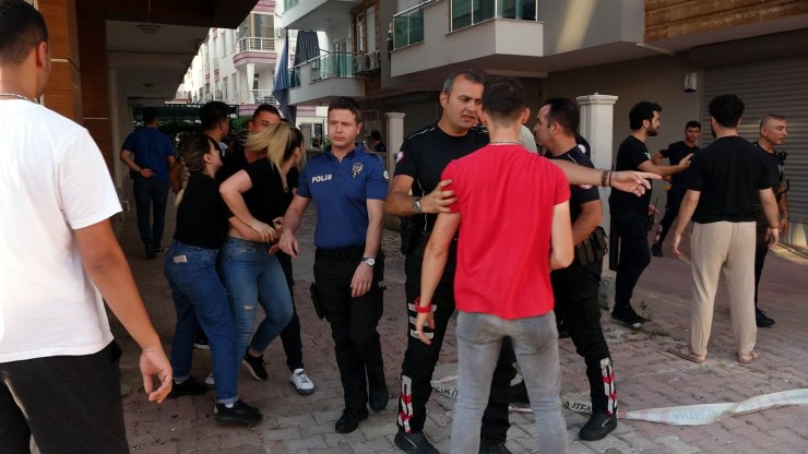 Polisin zor anlar yaşattı... 5 yeğeni ve engelli kız kardeşini rehin aldı