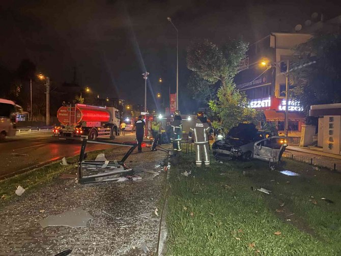 Taklalar atan otomobil alev aldı, sürücü son anda kurtarıldı