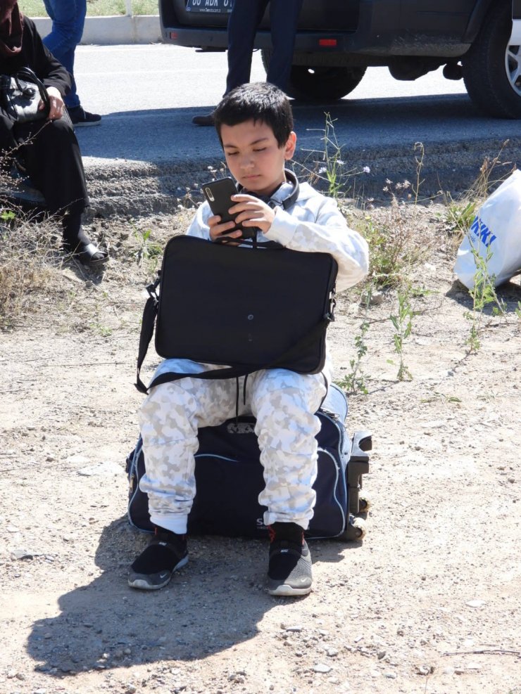 Yolcu otobüsü şarampole düştü: 8 yaralı