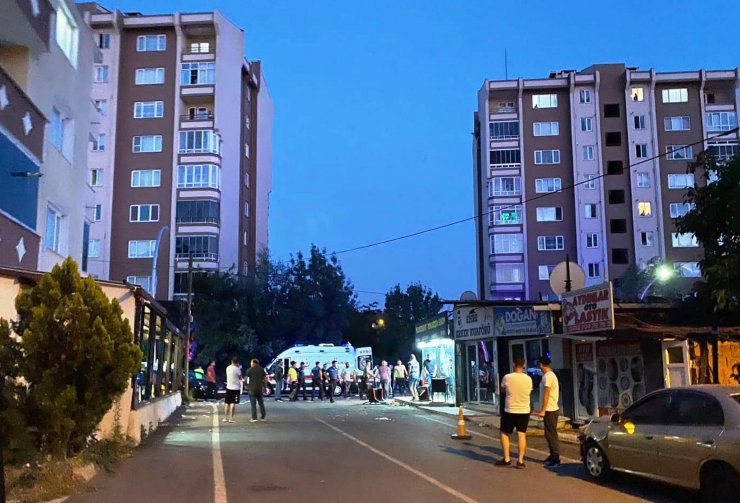 Aileler arasında taşlı-sopalı kavga; 10 yaralı, 10 gözaltı