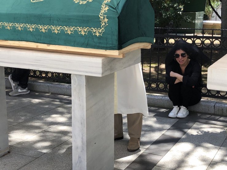 Türkücü Ceylan'ın acı günü