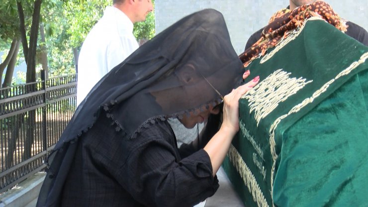 Türkücü Ceylan'ın acı günü