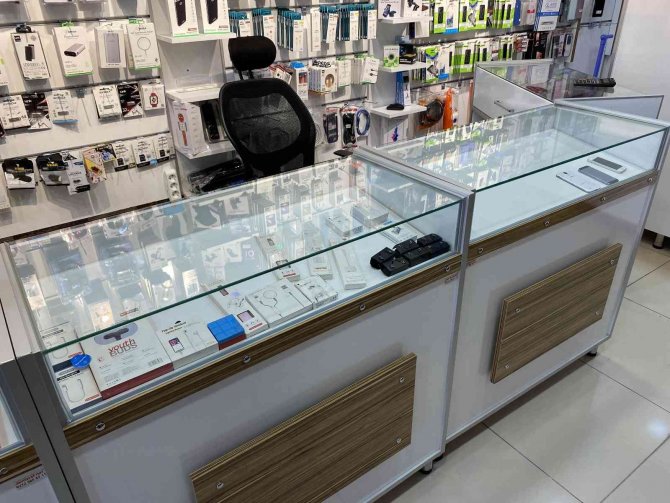 Kar maskeli 5 hırsız 700 bin TL’lik vurgun