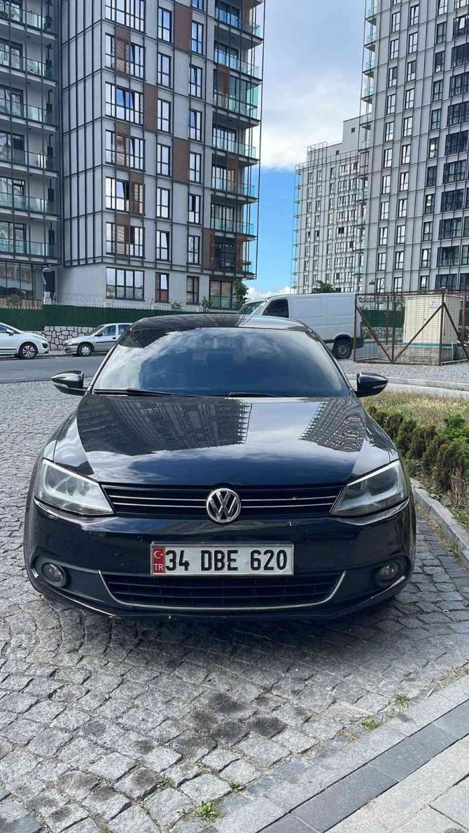 Kar maskeli 5 hırsız 700 bin TL’lik vurgun