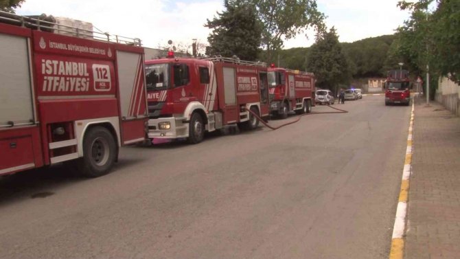 Kauçuk fabrikasında çıkan yangın söndürüldü