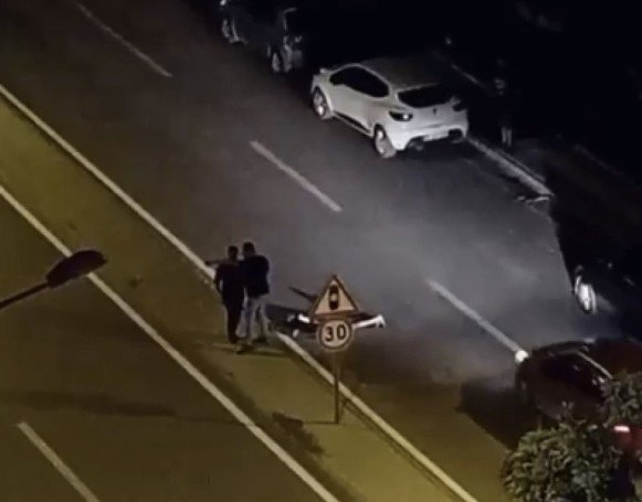 ’Laf atma’ tartışması kavgaya döndü