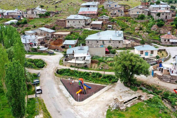 Meram'da 41 park yenilendi