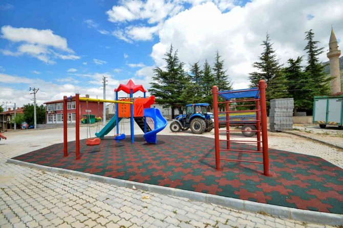 Meram'da 41 park yenilendi