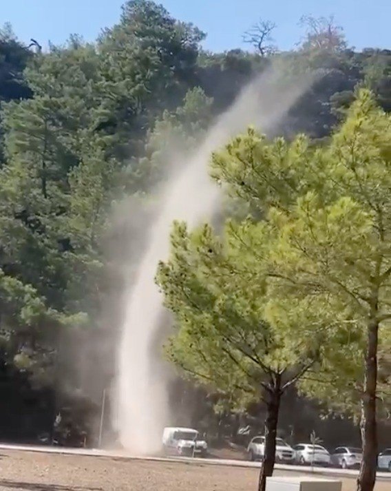 Mesire alanında hortum şaşkınlığı