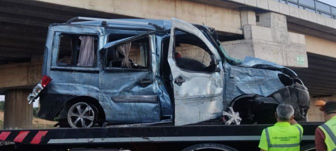 Otomobil defalarca takla attı: 4 yaralı