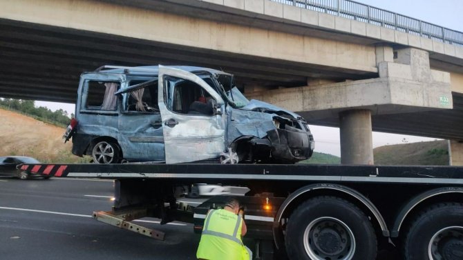 Otomobil defalarca takla attı: 4 yaralı