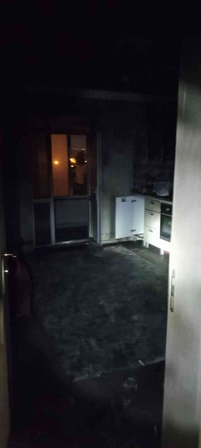 Van’da ev yangını maddi hasara yol açtı