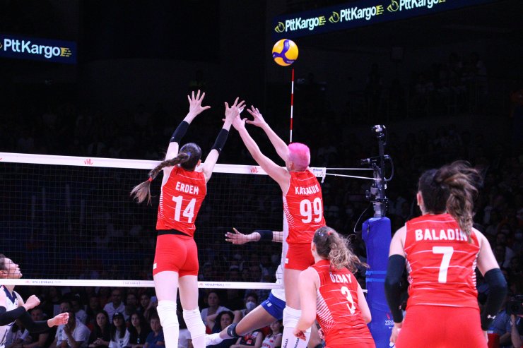 A Milli Kadın Voleybol Takımı, Milletler Ligi’nde yarı finale yükseldi