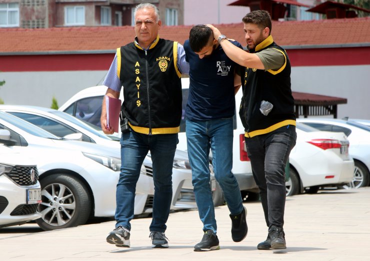 Cinsel ilişki vaadiyle gittiği evde gasba uğradı