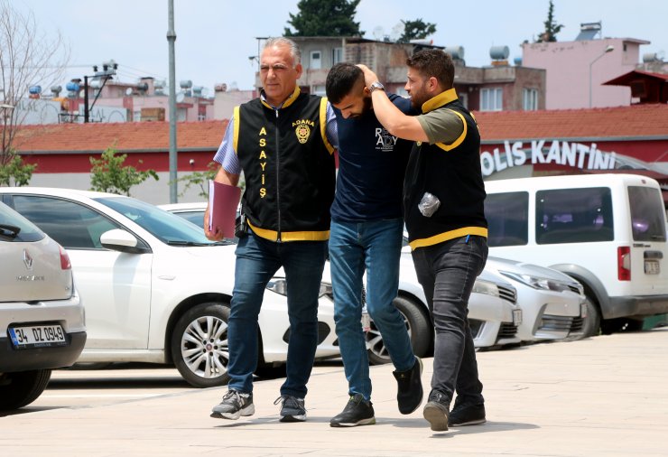 Cinsel ilişki vaadiyle gittiği evde gasba uğradı