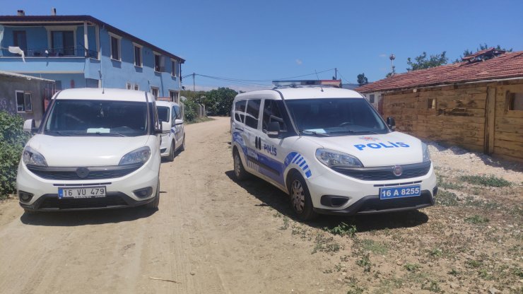 'Dur' ihtarına uymayan sürücünün minibüsü çalıntı çıktı