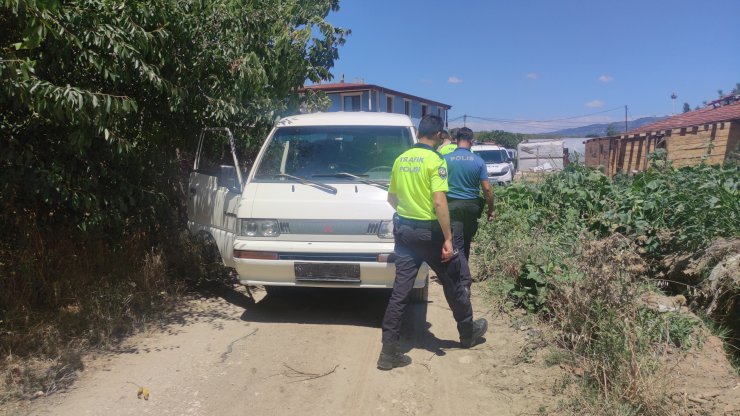 'Dur' ihtarına uymayan sürücünün minibüsü çalıntı çıktı