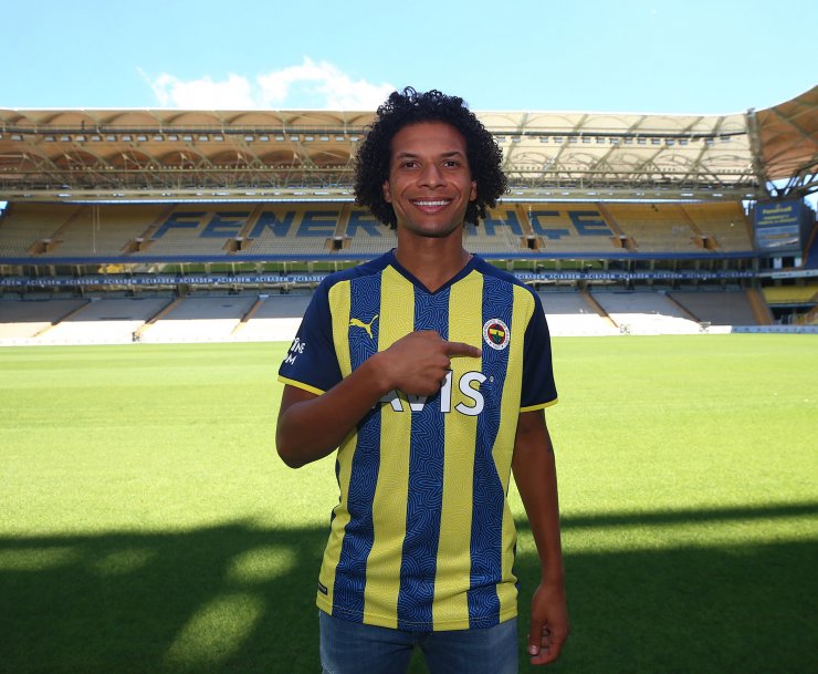 Fenerbahçe, Willian Arao ile 2+1 yıllık sözleşme imzaladı