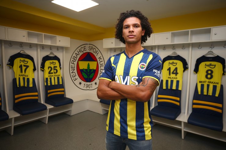 Fenerbahçe, Willian Arao ile 2+1 yıllık sözleşme imzaladı