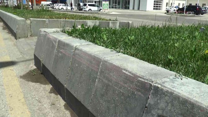 Kamyon motosiklete çarptı: 1 ölü 1 ağır yaralı