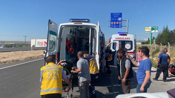 Kamyonet takla attı: 8 yaralı