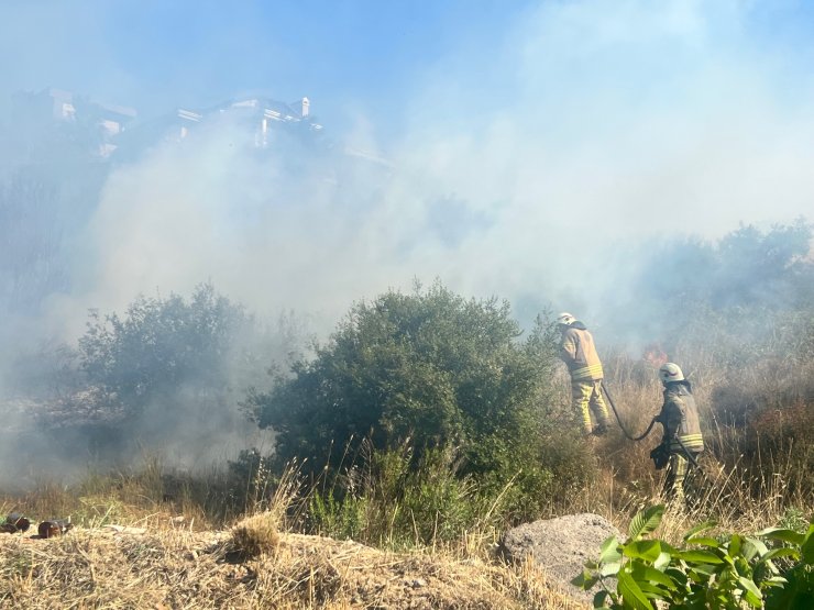 Makilik alanda yangın