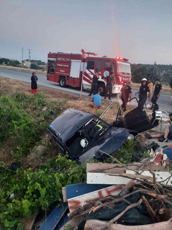 Otomobil şarampole yuvarlandı: 5 yaralı