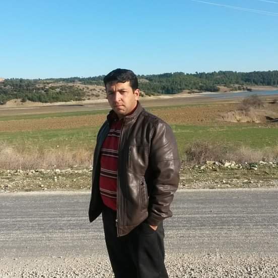 Adana'da hafif ticari araç ile otomobil çarpıştı: 2 ölü, 5 yaralı