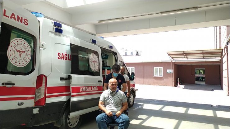 Adıyaman'da otomobil şarampole devrildi: 5 yaralı