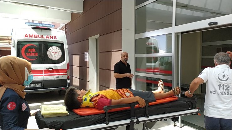 Adıyaman'da otomobil şarampole devrildi: 5 yaralı