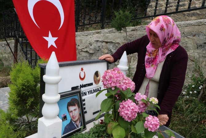 Şehit öğretmen Necmettin Yılmaz'ı annesi anlattı