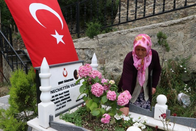 Şehit öğretmen Necmettin Yılmaz'ı annesi anlattı