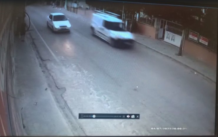 Araç çarpan skuterli hemşire Hatice'nin babası: Tek hayali insanları kurtarmaktı